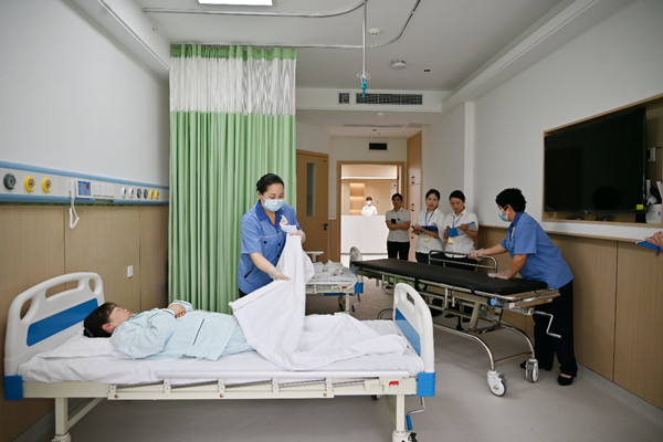 新大正首届医疗后勤服务技能竞赛举行(图2)