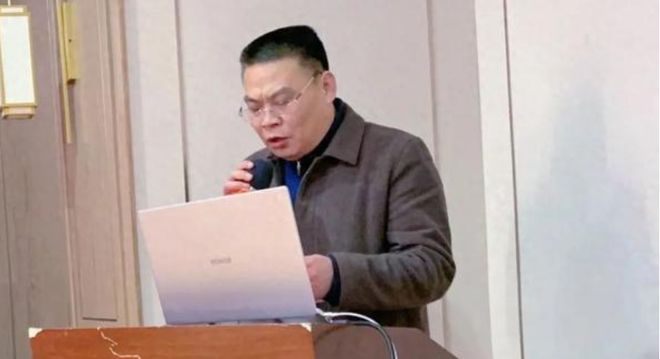 警钟：崇仁县人民医院书记邹凯被查他的人生这样倒下了(图2)