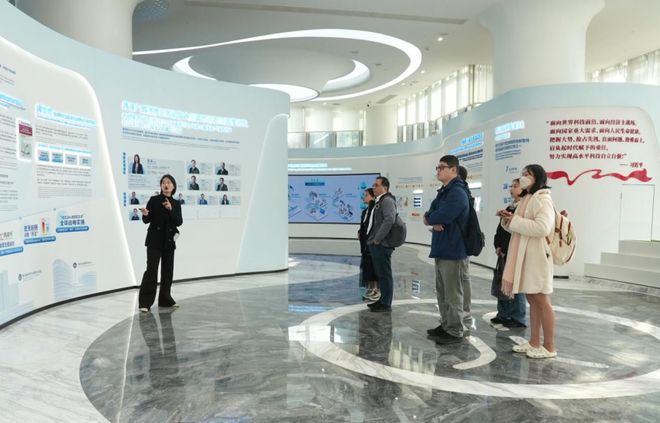 台湾专家团走访大湾区 深度体验医疗创新活力(图3)